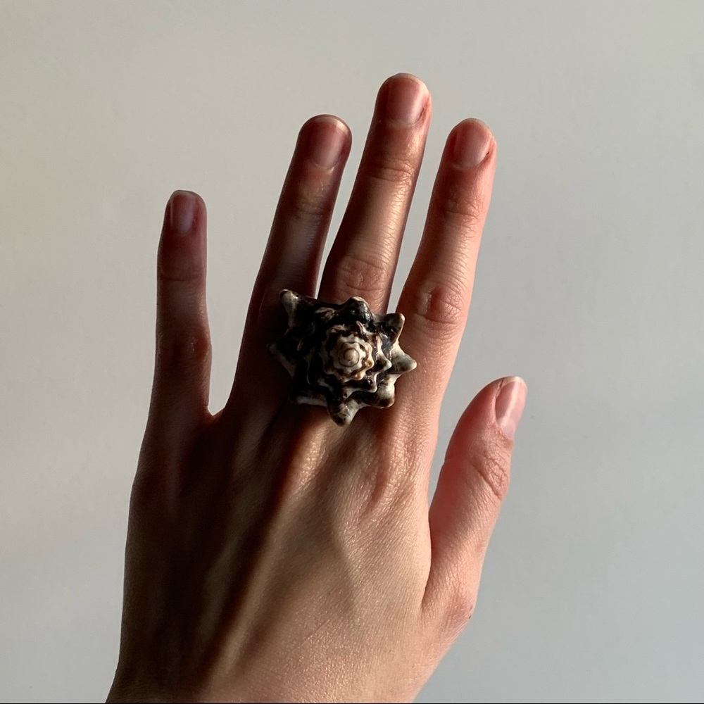 Shell Ring Size 6